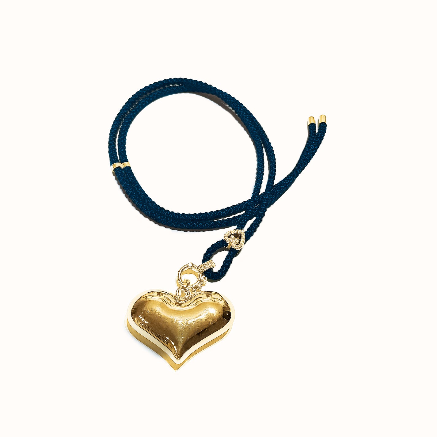 Collar cordón negro ajustable bañado oro con corazón (COR21)
